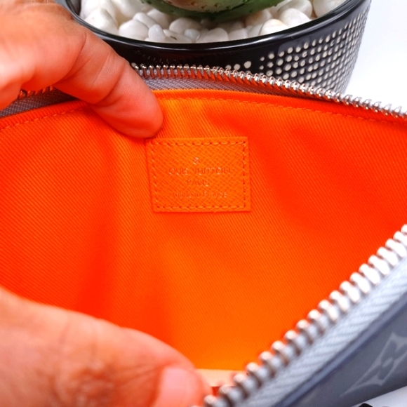 Louis Vuitton Ltd. Ed. monogram Alpha Satellite Canvas Pouch & Card C - Picture 12 of 15